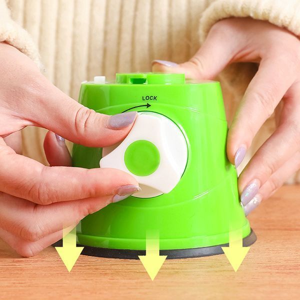 Ручна соковижималка з контейнером Multi-Function Juicing Machine RF-707 / Шнекова сокочавниця для фруктів 234562593 фото